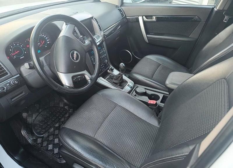 Gebraucht Chevrolet Captiva 167 PS (122 kW) 2012 Weiß SUV