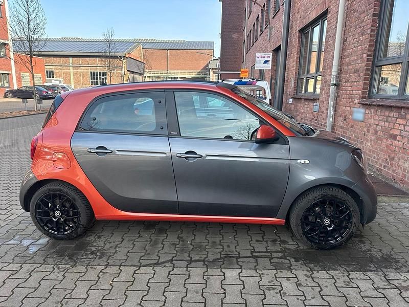 Gebraucht Smart ForFour Passion 71 PS (52 kW) 2015 Grau Kleinwagen