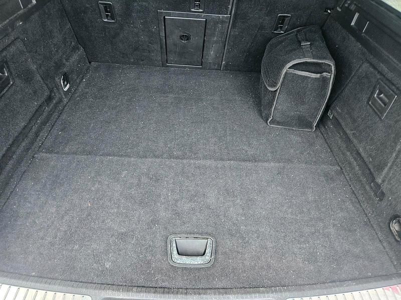 Gebraucht Opel Insignia 131 PS (96 kW) 2013 Schwarz Kombi