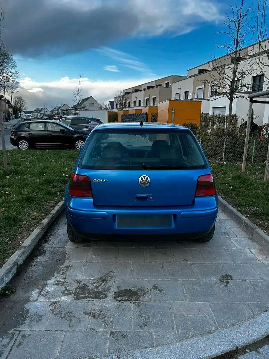Brugt VW Golf III 55 HK (40 kW) 1999 Blå Sedan