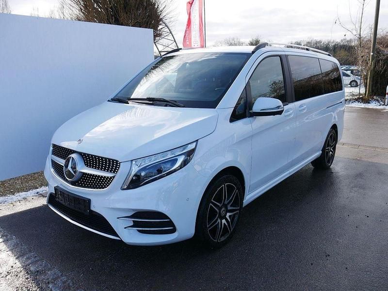 Gebraucht Mercedes V300 Avantgarde Edition 239 PS (175 kW) 2020 Bergkristallweiß metallic Van / Kleinbus