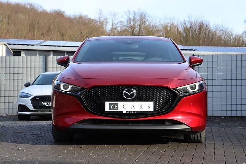 Gebraucht Mazda 3 Selection 122 PS (89 kW) 2020 Rot Limousine