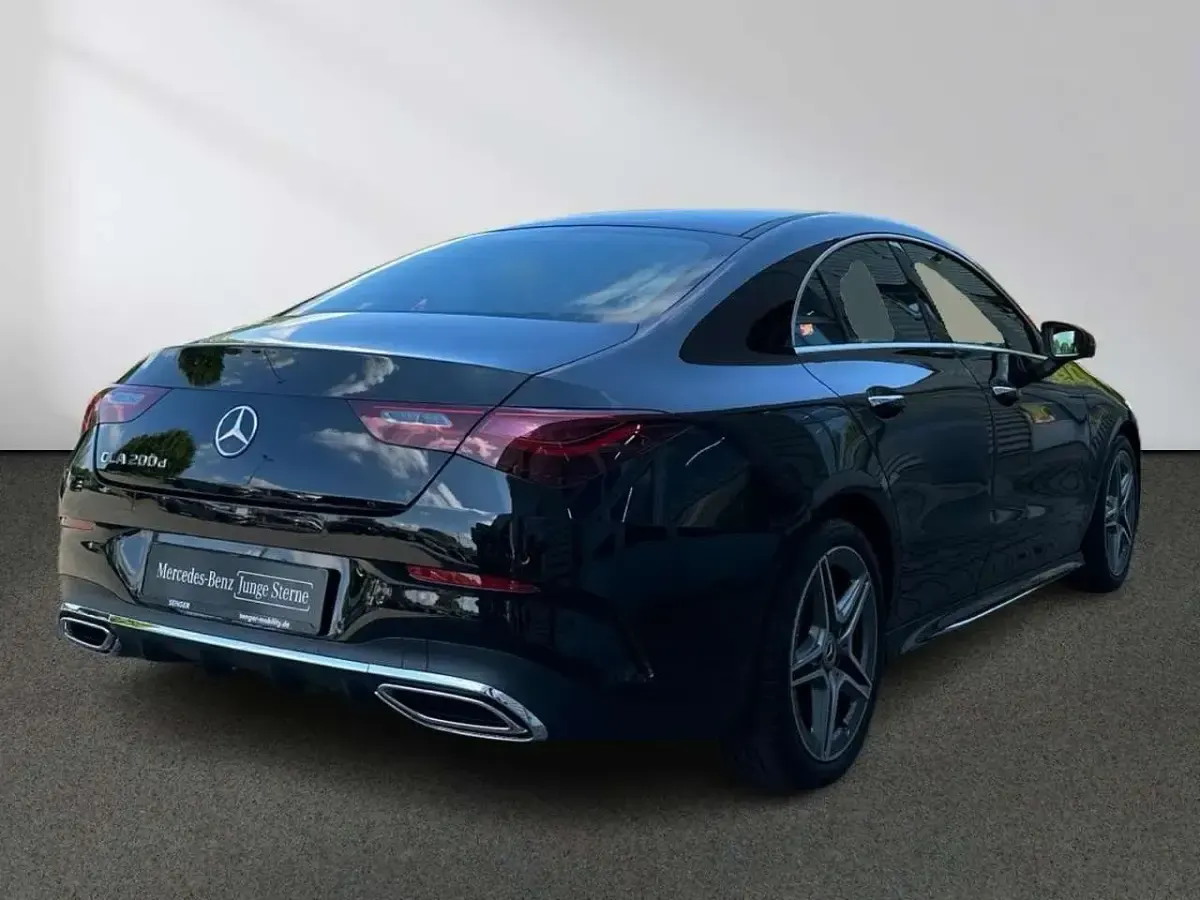 Gebraucht Mercedes CLA200 AMG line 150 PS (110 kW) 2025 Schwarz Limousine
