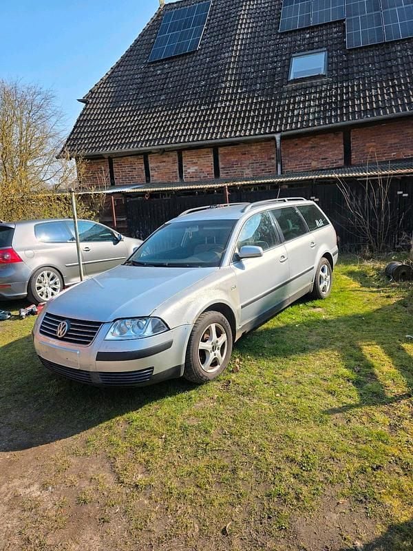 Gebraucht VW Passat 115 PS (84 kW) 2004 Silber Kombi