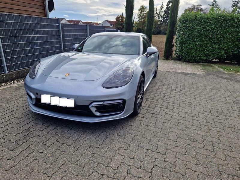 Silber Gebraucht 2020 Porsche Panamera GTS Limousine | 78.000 € (Fairer Preis) - Bild 1/4