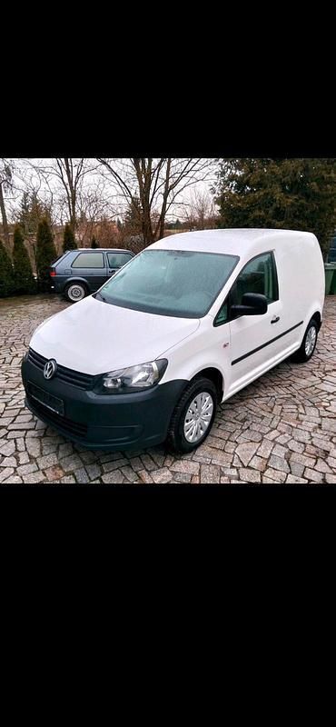 Weiß Gebraucht 2011 VW Caddy Van / Kleinbus | 9.000 € (Etwas zu teuer) - Bild 1/4