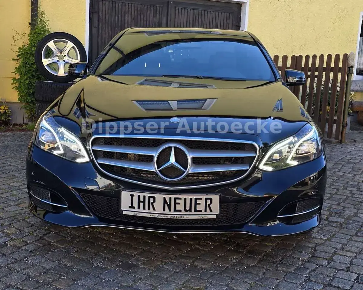 Gebraucht Mercedes E350 252 PS (185 kW) 2013 "obsidanschwarz" Limousine