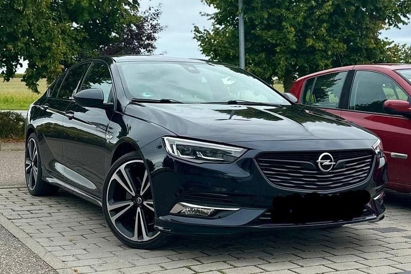 Blau Gebraucht 2017 Opel Insignia Business Limousine | 14.499 € (Guter Preis) - Bild 1/4
