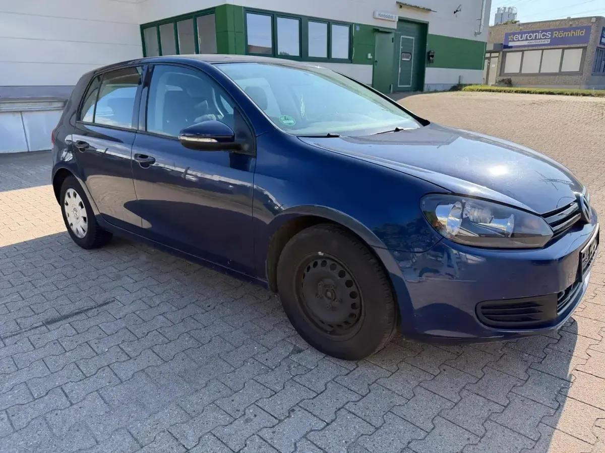 Gebraucht VW Golf VI 101 PS (74 kW) 2009 Blau Kleinwagen
