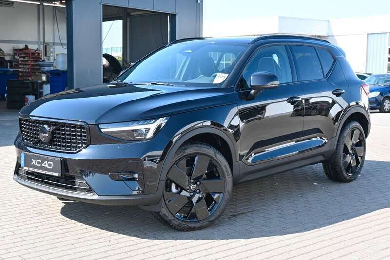 Schwarz Gebraucht 2025 Volvo XC40 Plus SUV | 46.790 € (Teuer) - Bild 1/4