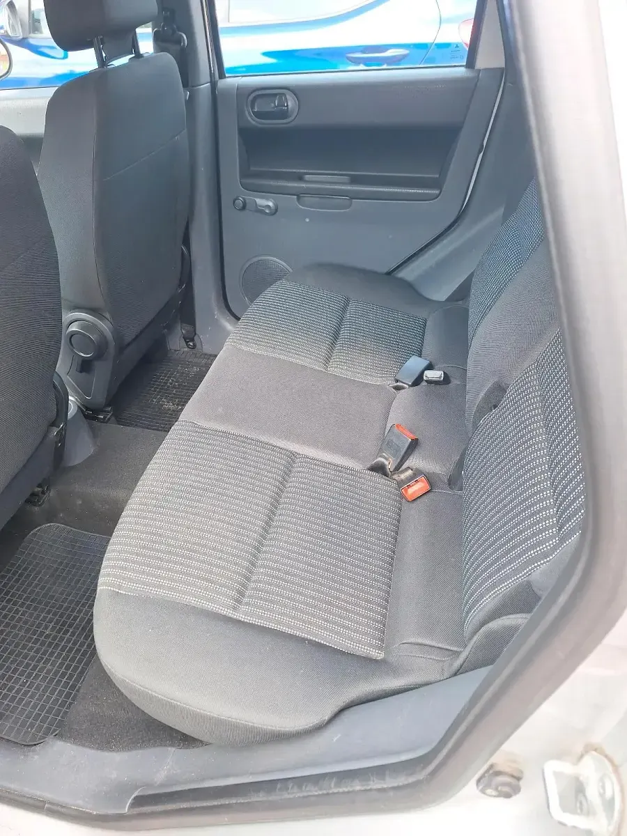 Gebraucht Mitsubishi Colt 95 PS (69 kW) 2008 Silber Limousine