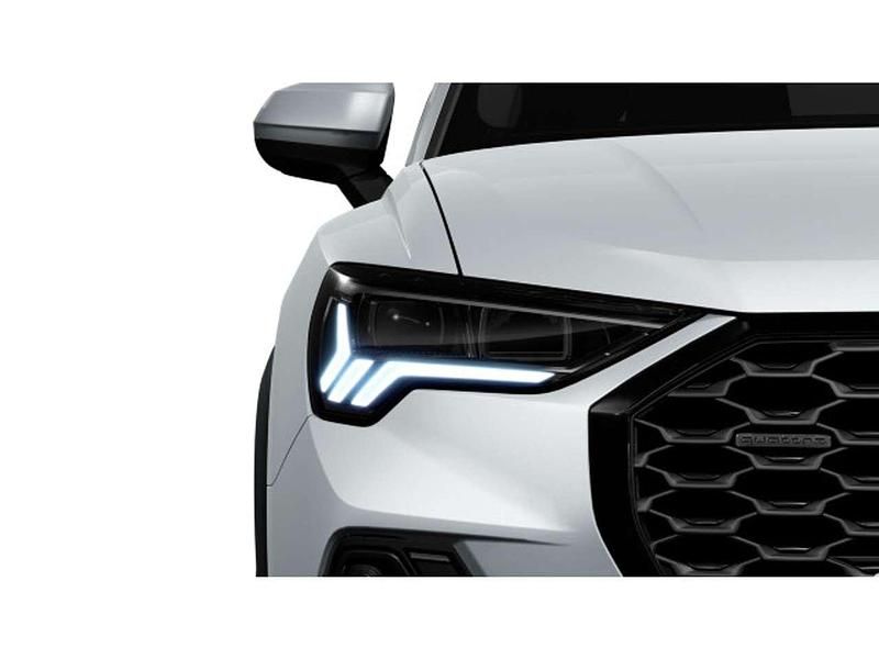 Gebraucht Audi Q3 S-Line 190 PS (139 kW) 2022 Gletscherweiß metallic SUV