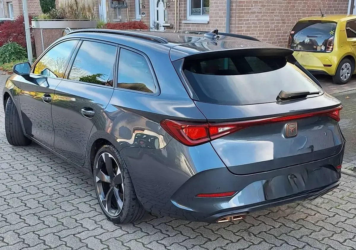 Gebraucht Cupra Leon 204 PS (150 kW) 2023 Grau Kombi