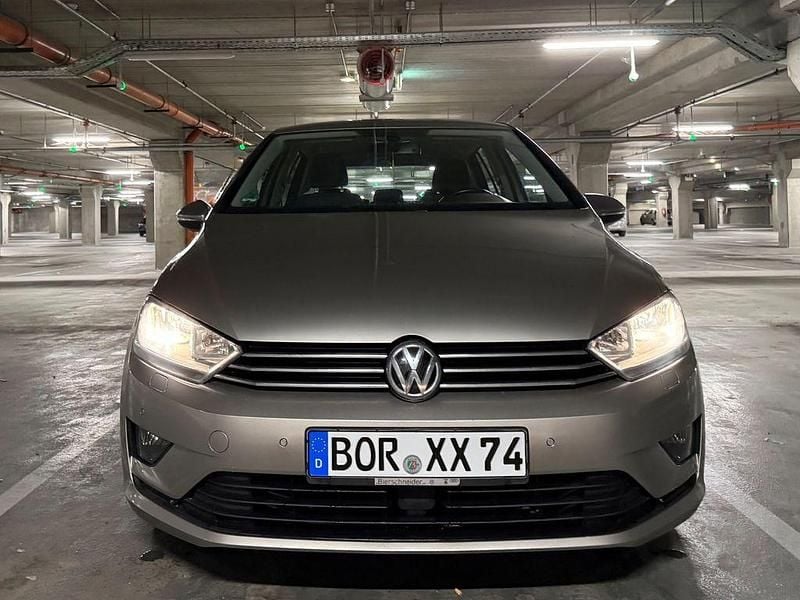 Grau Gebraucht 2014 VW Golf Sportsvan Van / Kleinbus | 9.500 € (Fairer Preis) - Bild 1/4