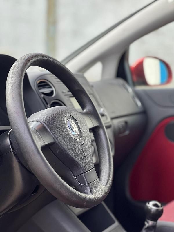 Gebraucht VW Golf IV 75 PS (55 kW) 2005 Rot Kleinwagen