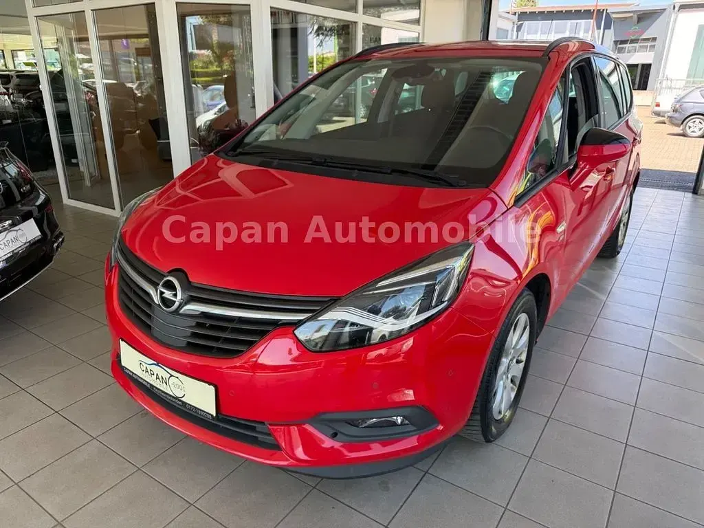 Gebraucht Opel Zafira Active 135 PS (99 kW) 2017 Rot Van / Kleinbus