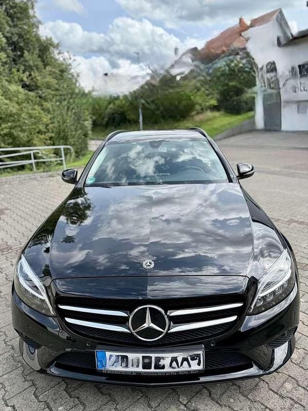 Schwarz Gebraucht 2019 Mercedes C200 Kombi | 21.000 € (Superpreis) - Bild 1/4