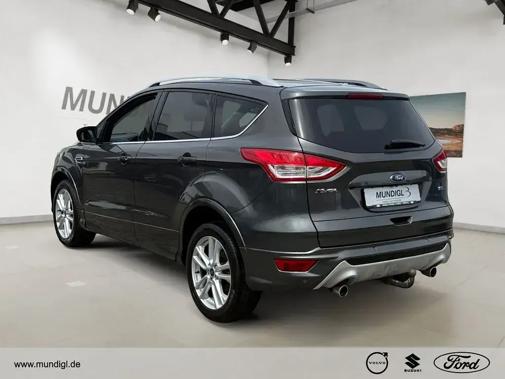 Używany Ford Kuga Individual 179 KM (131 kW) 2016 Szary SUV