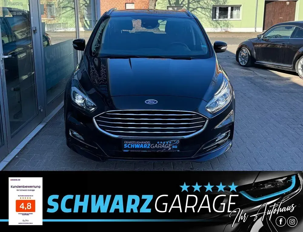 Gebraucht Ford S-MAX Business Edition 150 PS (110 kW) 2021 Schwarz Van / Kleinbus