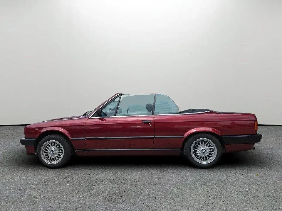 Gebraucht BMW 318 Cabriolet 113 PS (83 kW) 1992 Calypsorot (metallic) Cabrio