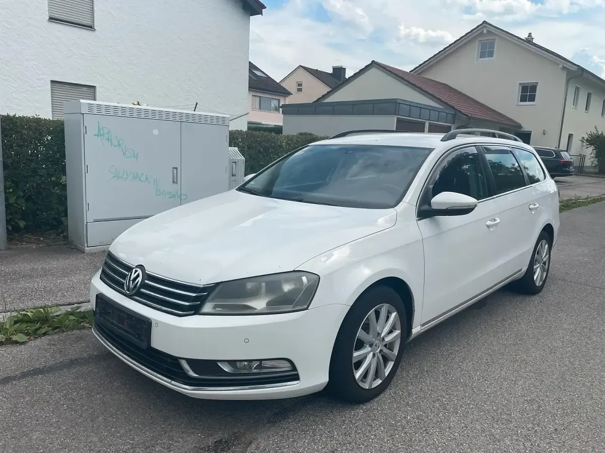 Gebraucht VW Passat 140 PS (102 kW) 2011 Weiß Kombi