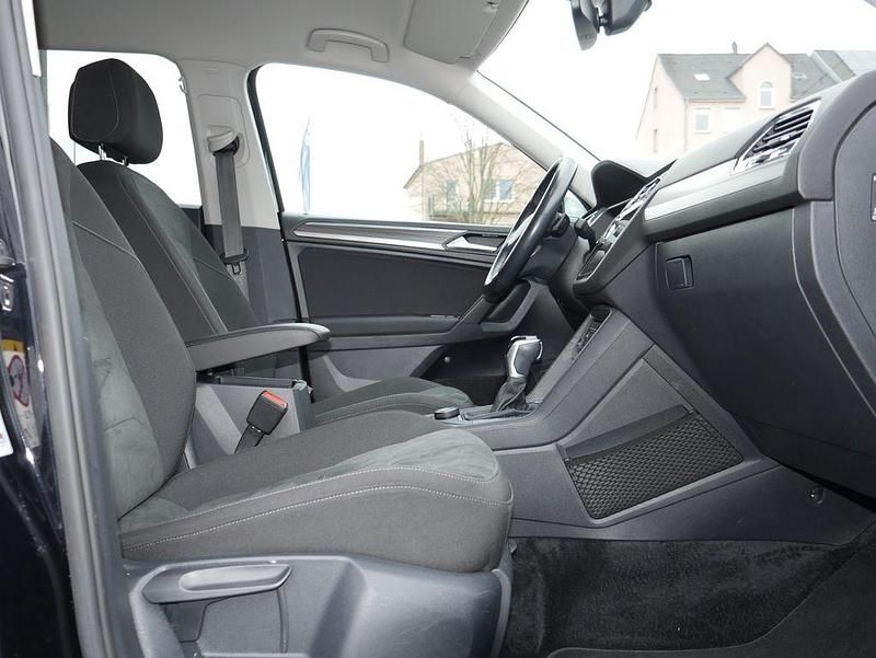Gebraucht VW Tiguan Allspace Elegance 190 PS (139 kW) 2022 Schwarz SUV