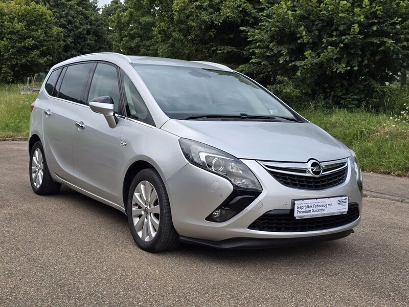 Silber Gebraucht 2012 Opel Zafira Tourer Innovation Van / Kleinbus | 7.690 € (Guter Preis) - Bild 1/4