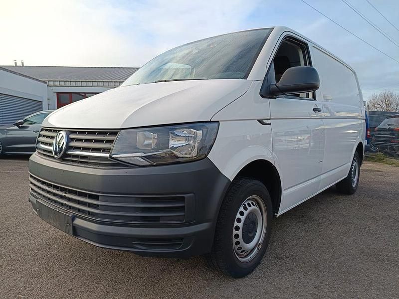Candyweiss Gebraucht 2016 VW Transporter Van | 17.800 € - Bild 1/4