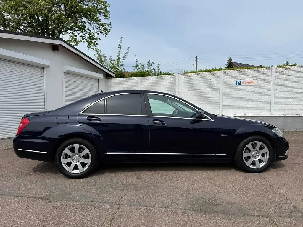 Gebraucht Mercedes S350 258 PS (189 kW) 2011 Blau Limousine