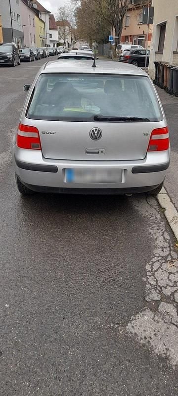 Gebraucht VW Golf IV 102 PS (75 kW) 2002 Silber Limousine