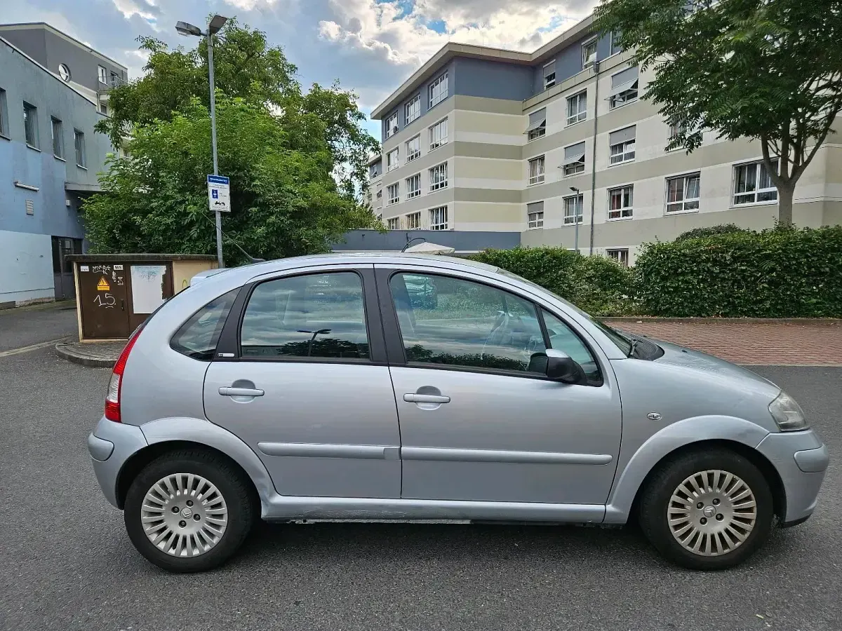 Gebraucht Citroën C3 Sport Chic 73 PS (53 kW) 2006 Silber Kleinwagen