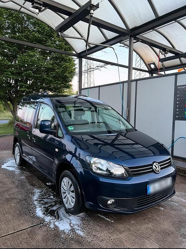 Blau Gebraucht 2012 VW Caddy Van / Kleinbus | 7.499 € (Teuer) - Bild 1/4