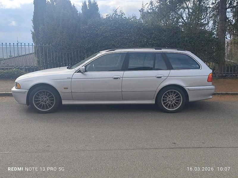 Gebraucht BMW 520 178 PS (130 kW) 1998 Silber Kombi