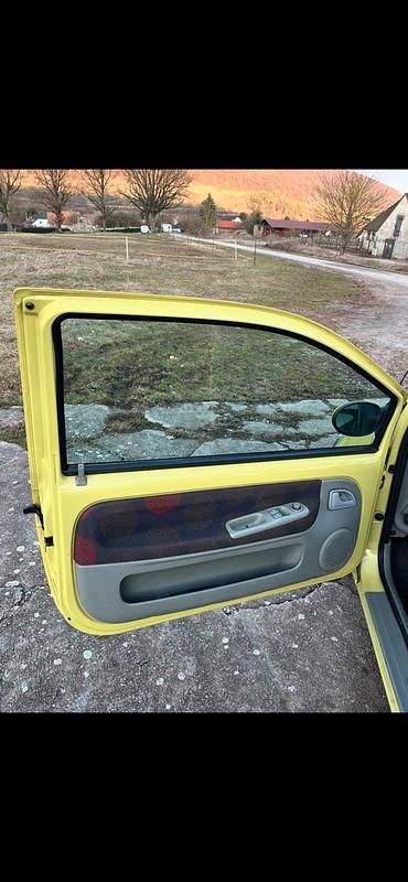 Gebraucht Renault Twingo 58 PS (42 kW) 2002 Gelb Kleinwagen