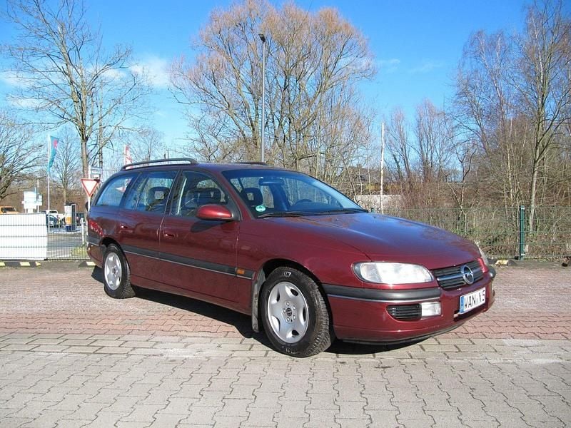Gebraucht Opel Omega 211 PS (155 kW) 1994 Rot Limousine