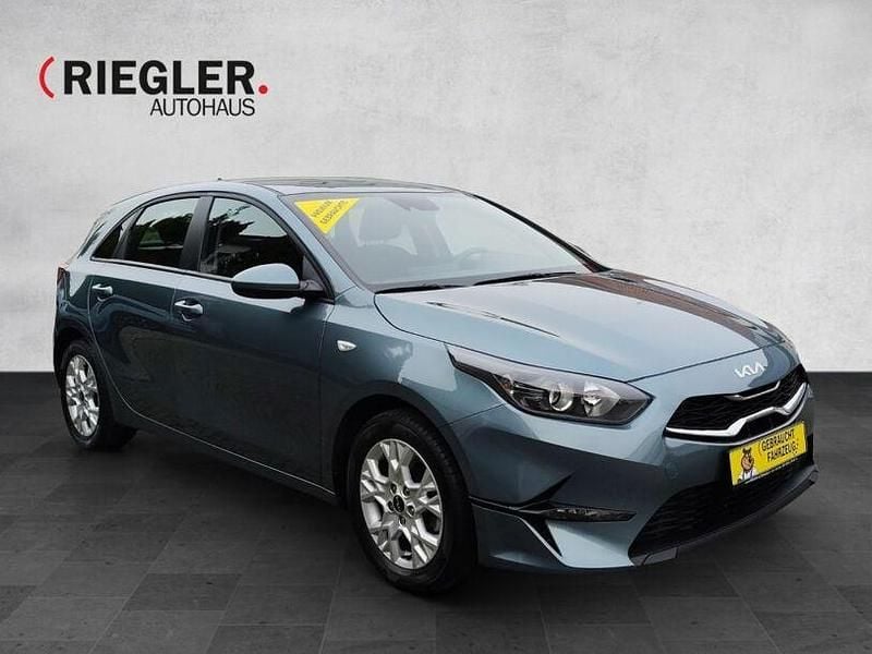 Gebraucht Kia Ceed Vision 159 PS (116 kW) 2024 Grau Kleinwagen
