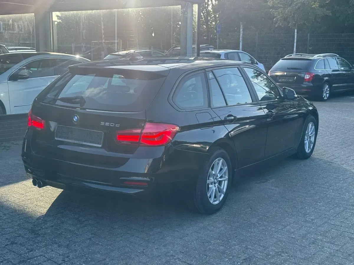 Gebraucht BMW 320 190 PS (139 kW) 2016 Schwarz Kombi