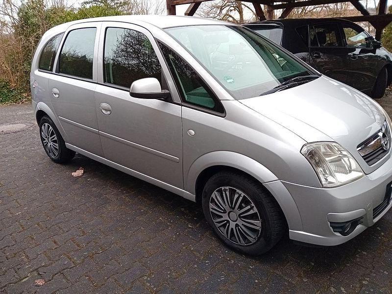 Gebraucht Opel Meriva Edition 90 PS (66 kW) 2009 Silber Van / Kleinbus