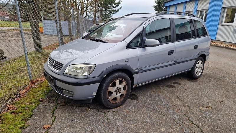 Grau Gebraucht 2001 Opel Zafira Van / Kleinbus | 800 € (Superpreis) - Bild 1/4