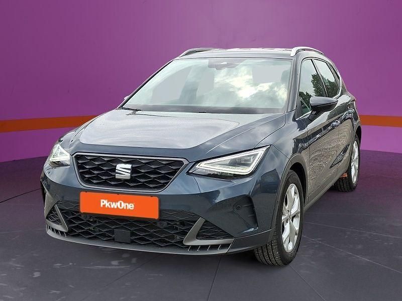Grau Gebraucht 2022 Seat Arona FR SUV | 17.830 € (Guter Preis) - Bild 1/4