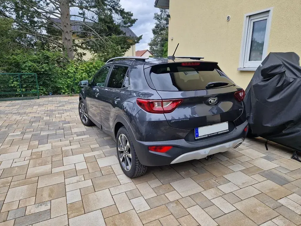 Gebraucht Kia Stonic Platinum Edition 110 PS (80 kW) 2017 Grau SUV