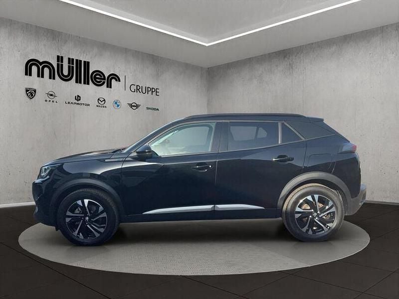 Gebraucht Peugeot e-2008 Allure 100 kW (136 PS) 2021 Perla nera schwarz SUV