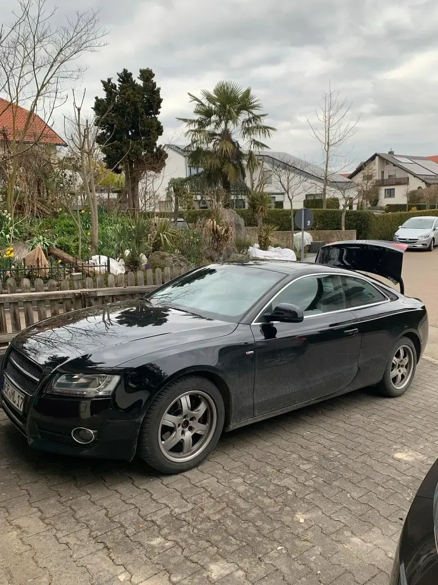 Second-hand Audi A5 S-Line 170 CP (125 kW) 2008 Negru Coupe