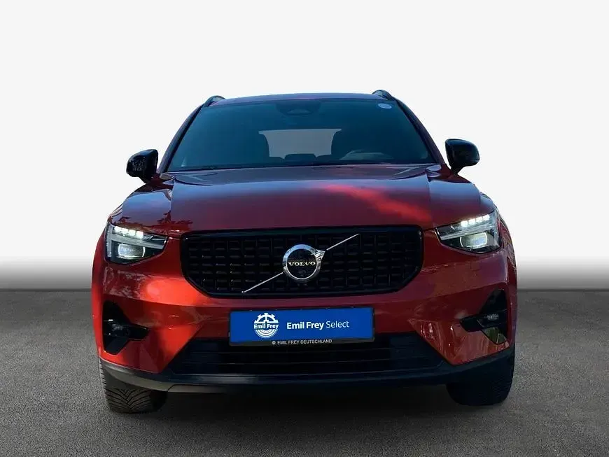 Gebraucht Volvo XC40 Plus 163 PS (119 kW) 2025 Rot SUV