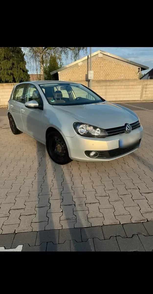 Gebraucht VW Golf VI Team 122 PS (89 kW) 2009 Grau Kleinwagen