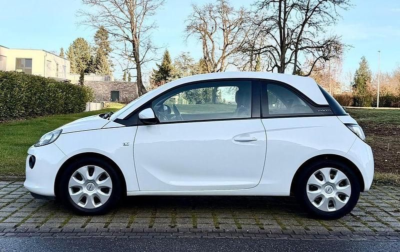 Gebraucht Opel Adam 69 PS (50 kW) 2013 Weiß Kleinwagen