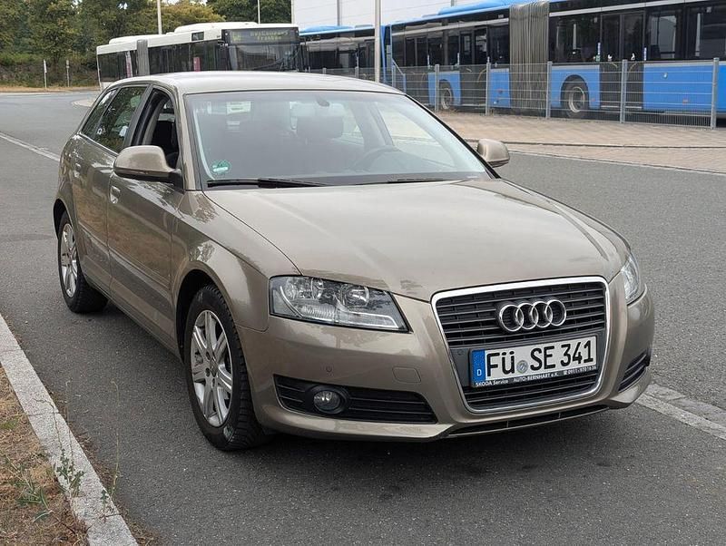 Braun Gebraucht 2009 Audi A3 Sportback Ambiente Limousine | 6.390 € (Guter Preis) - Bild 1/4