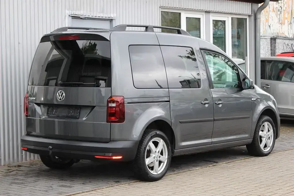Gebraucht VW Caddy 150 PS (110 kW) 2018 Grau Van / Kleinbus