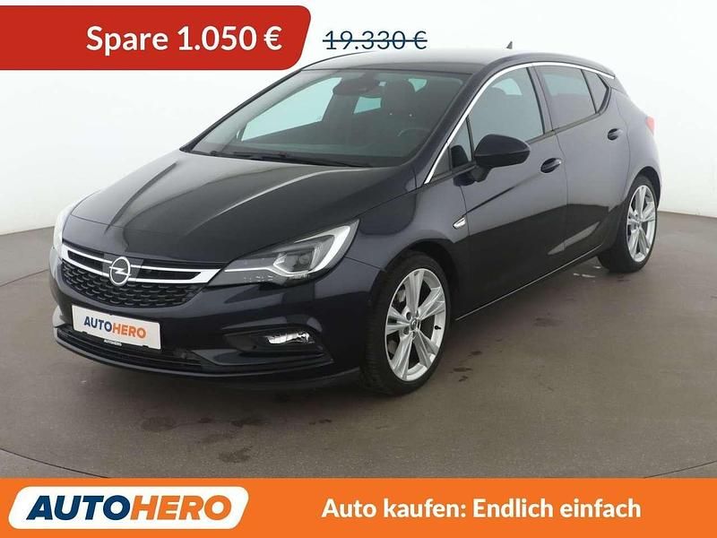 Tiefseeblau/darkmoon blue Gebraucht 2018 Opel Astra Ultimate Limousine | 18.280 € (Fairer Preis) - Bild 1/3