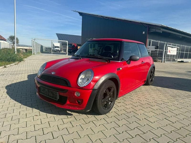 Rot Gebraucht 2005 Mini ONE Kleinwagen | 900 € (Guter Preis) - Bild 1/4